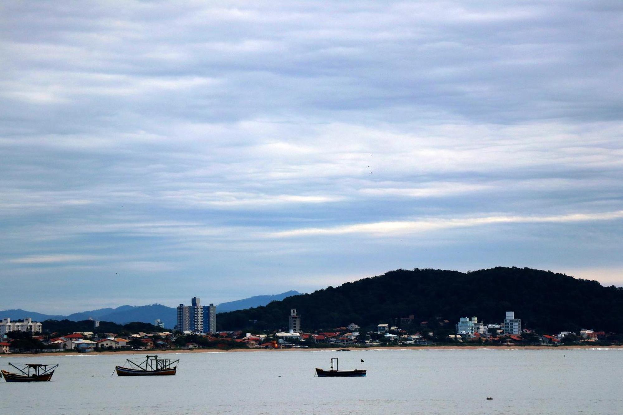 Curta De Armacao - Casa Coqueiro * Penha (Santa Catarina)