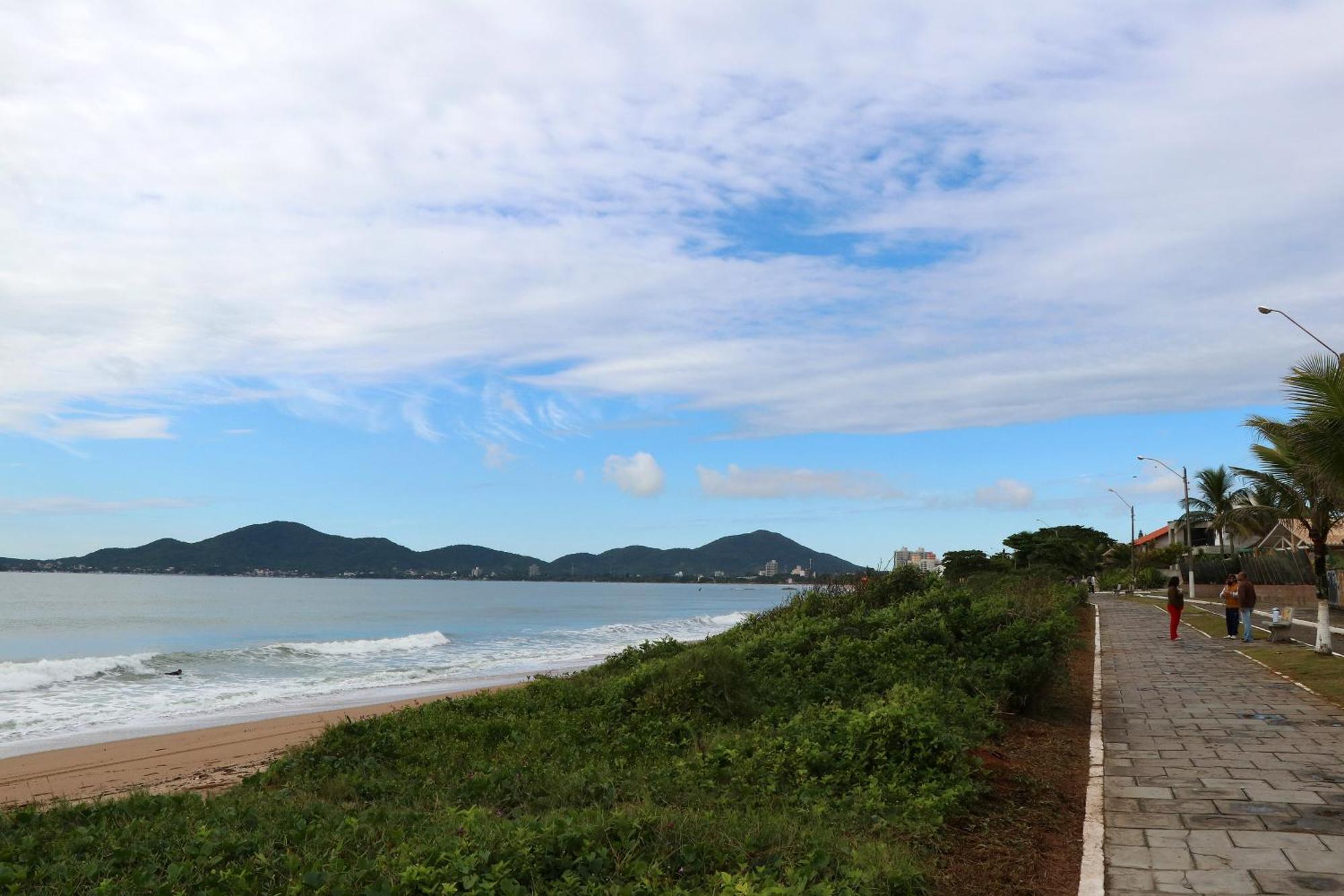 Holiday home Curta De Armacao - Casa Coqueiro