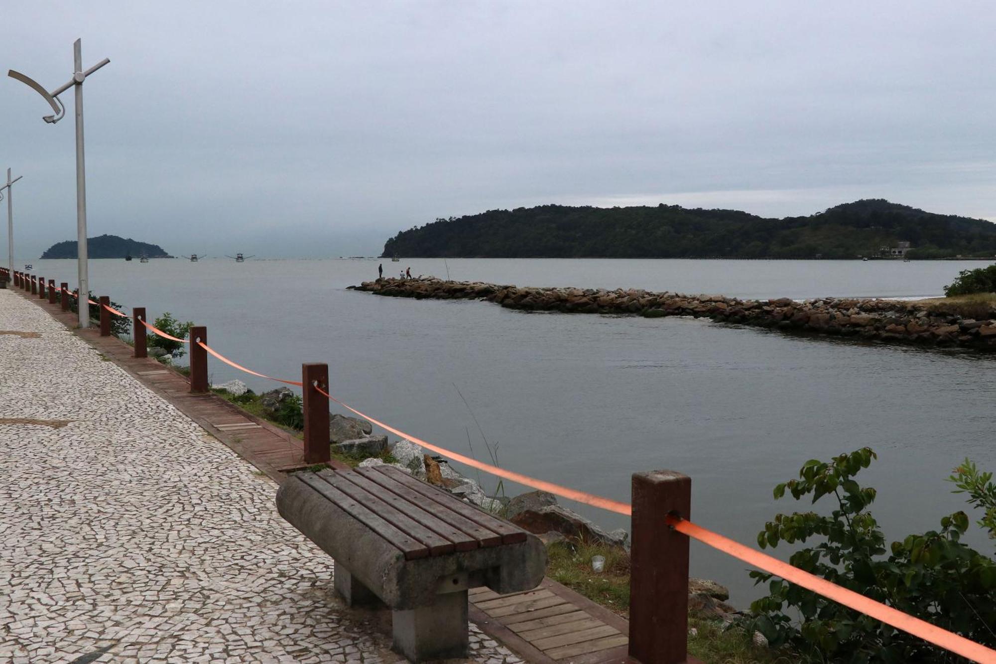 Curta De Armacao - Casa Coqueiro *