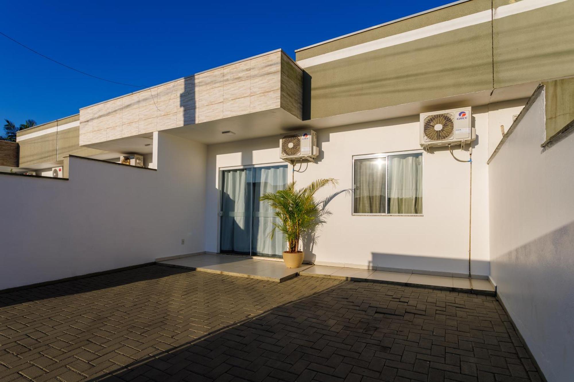 Holiday home Curta De Armacao - Casa Coqueiro *